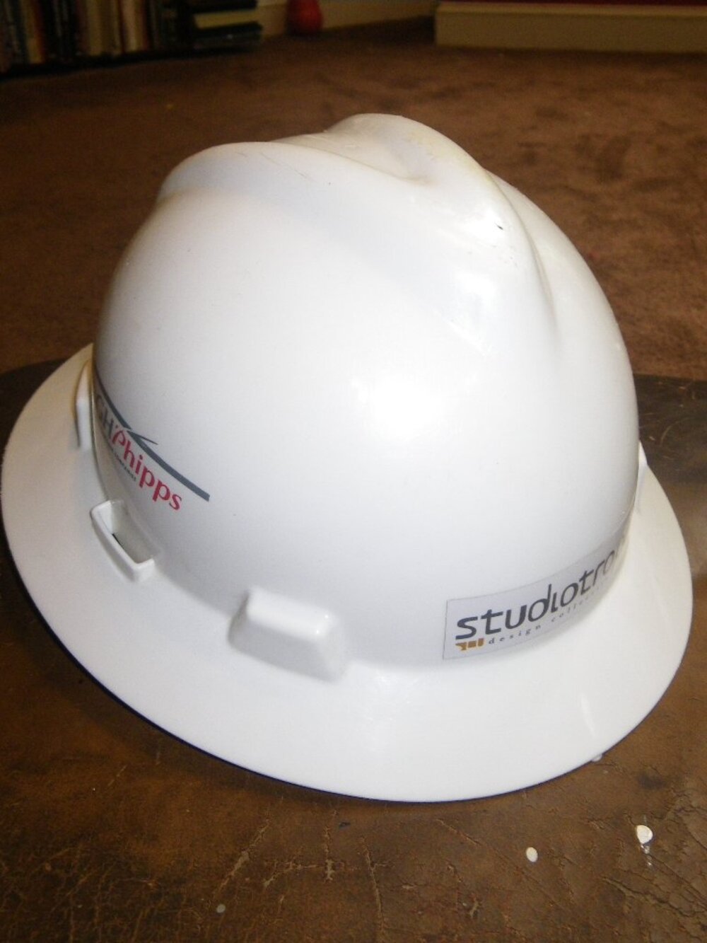MSA V-Gard Construction Safety Hard Hat w Ratchet Suspension Full Brim Used Nice